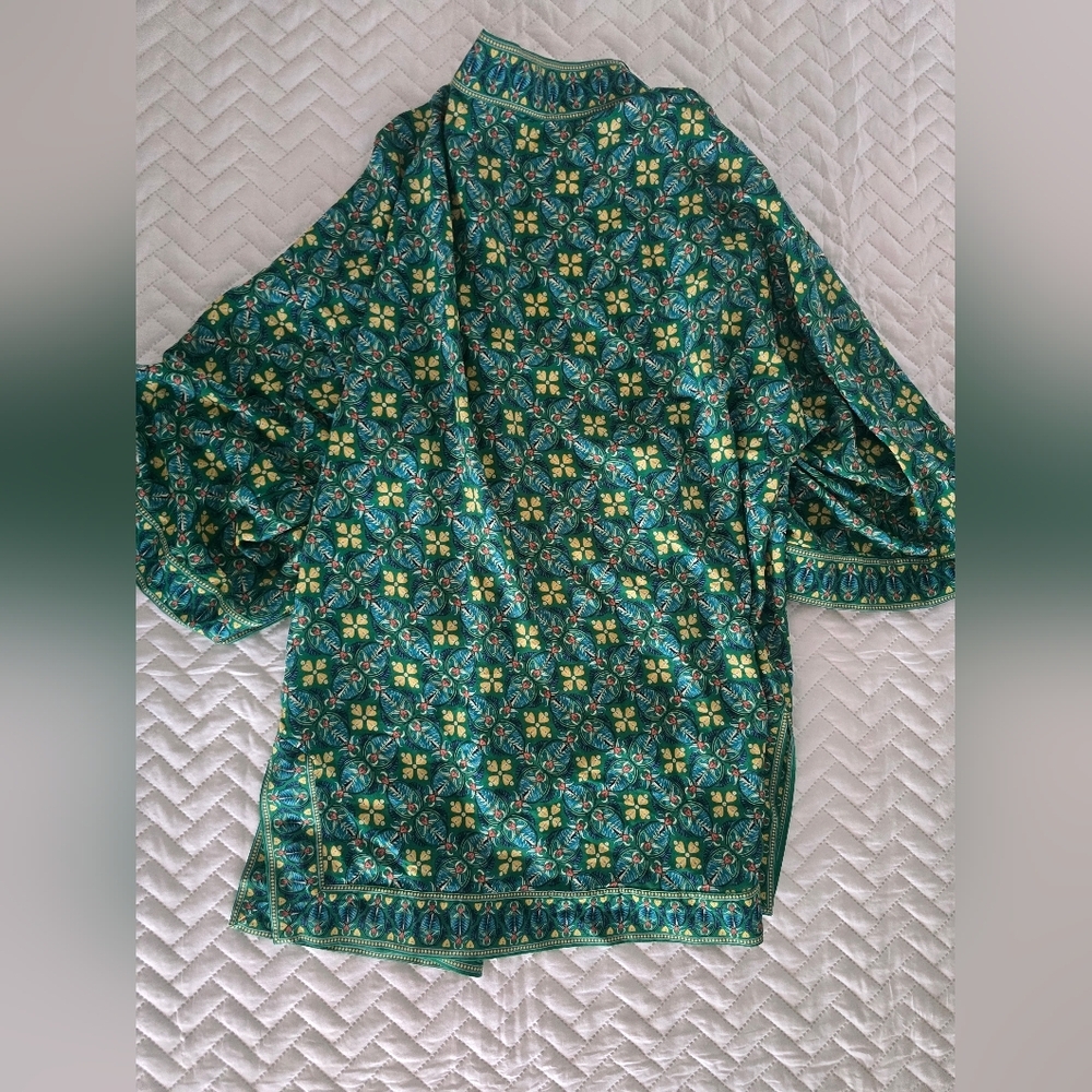 Maxstudio Floral Green Kimono Top - Picture 6 of 6